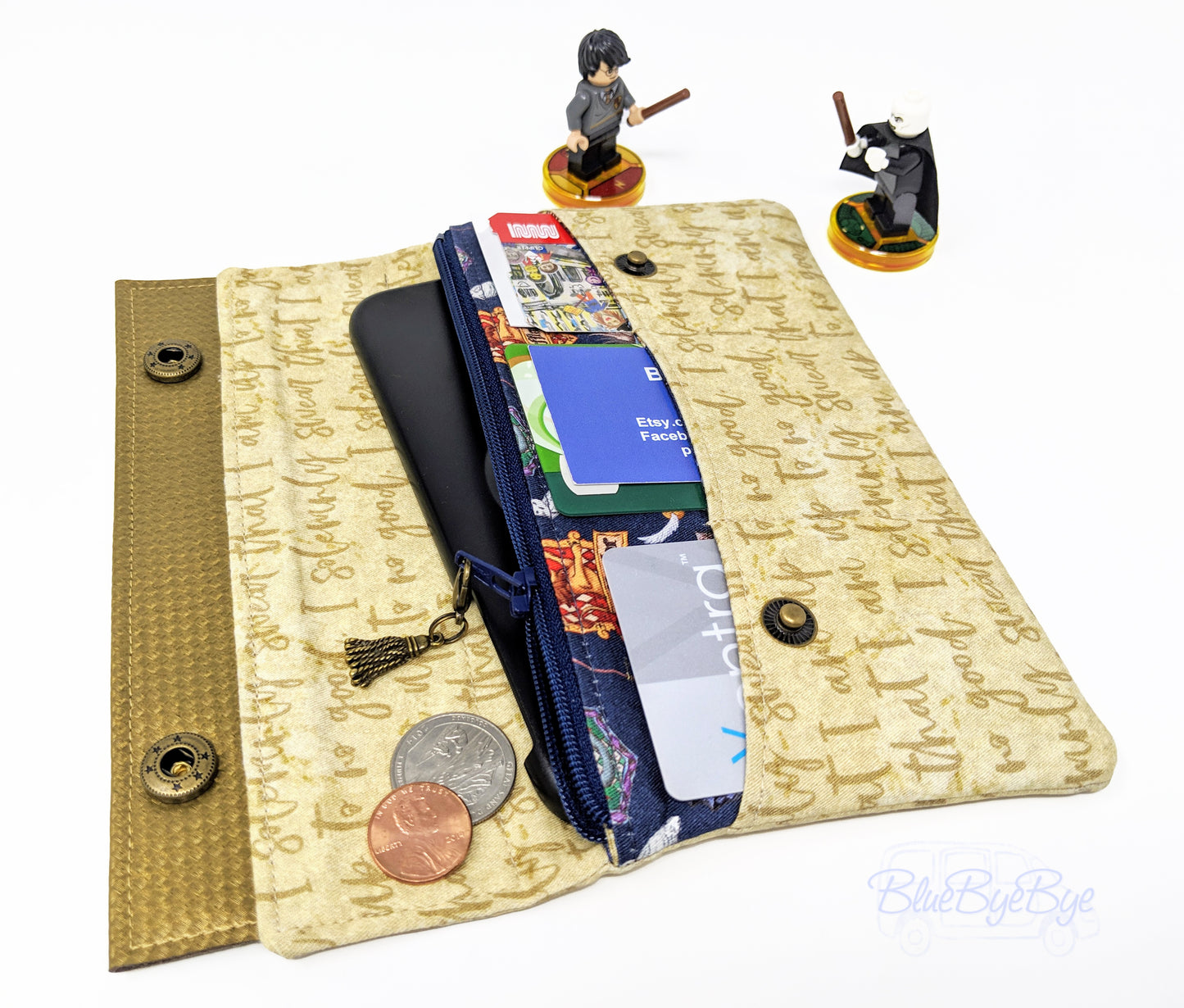Minimalist Slimline Wallet with Gold Trim